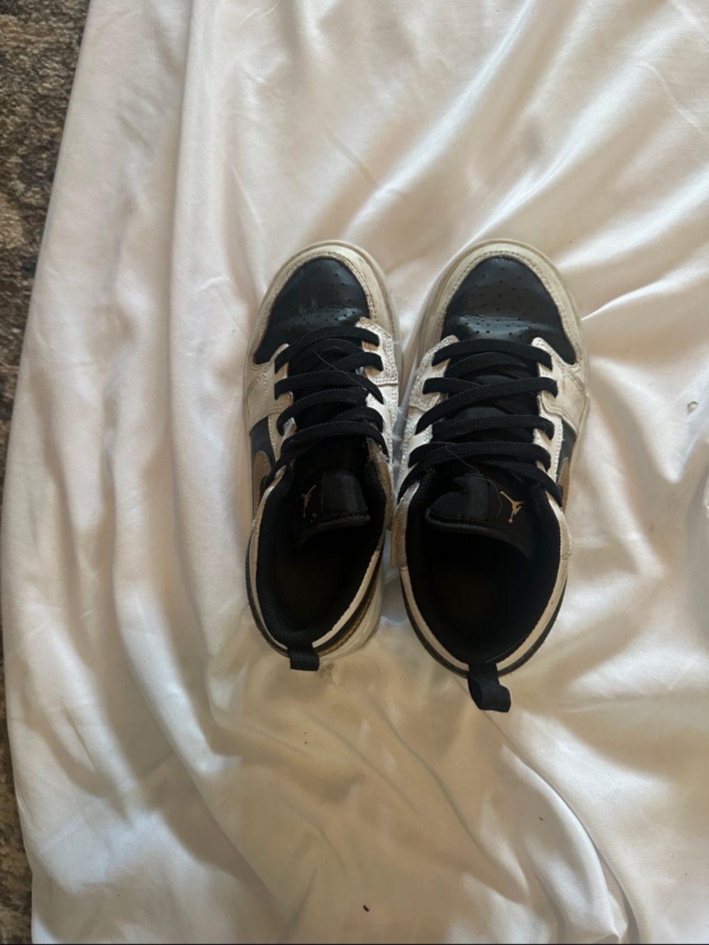 Nike Kids Black and White Low-Top Sneakers